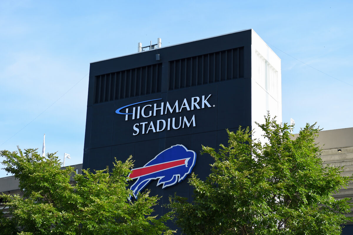 Josh Allen visits with construction workers at new Bills stadium site