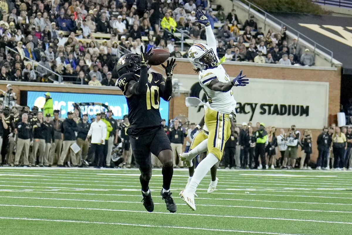 LSU reportedly trying to get premier cornerback transfer on campus for a visit