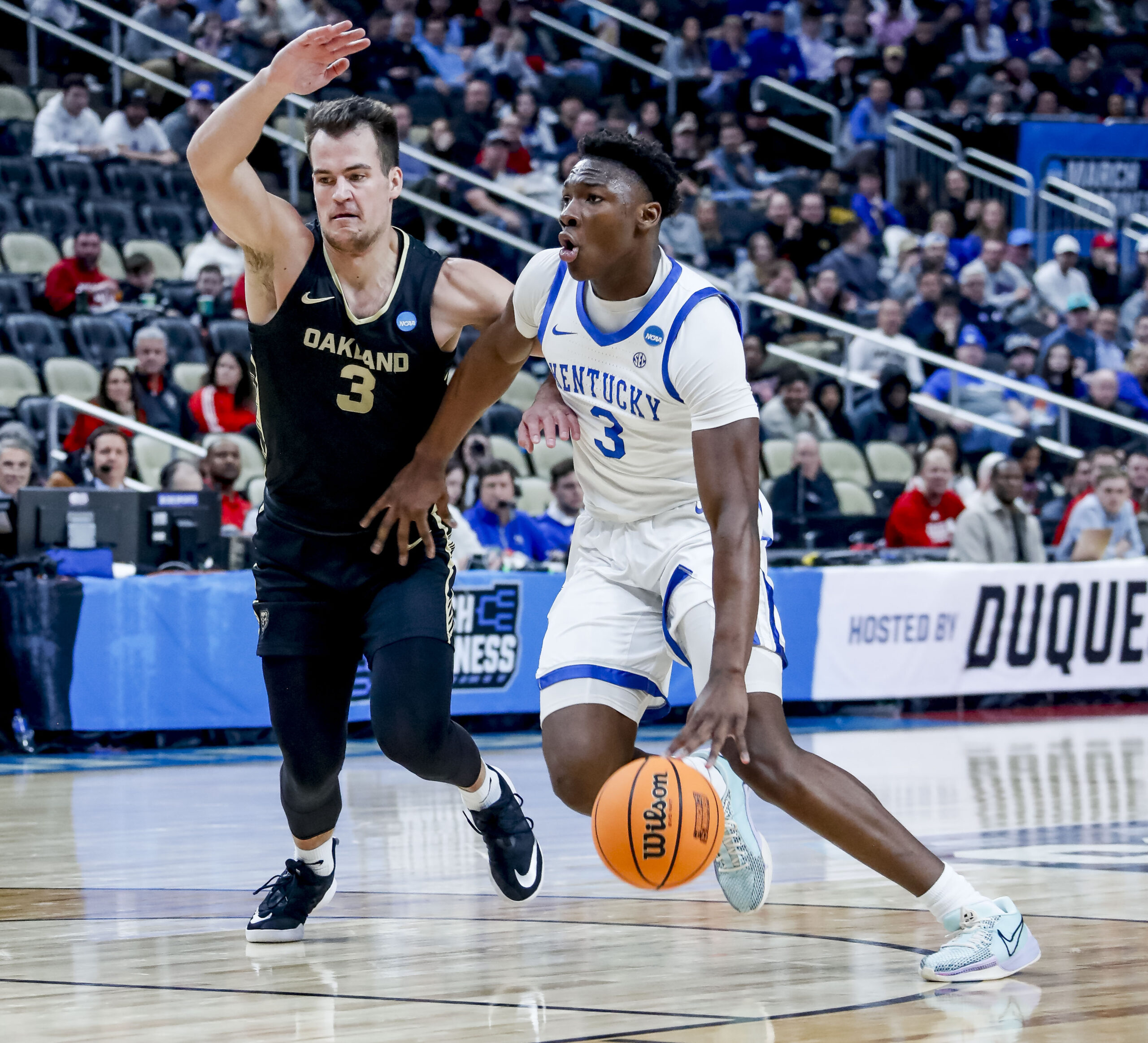 Adou Thiero transfers to Arkansas from Kentucky