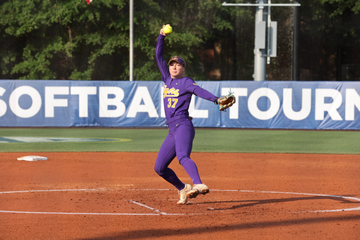 LSU softball knocks off No. 1 seed Tennessee in SEC tournament quarterfinals