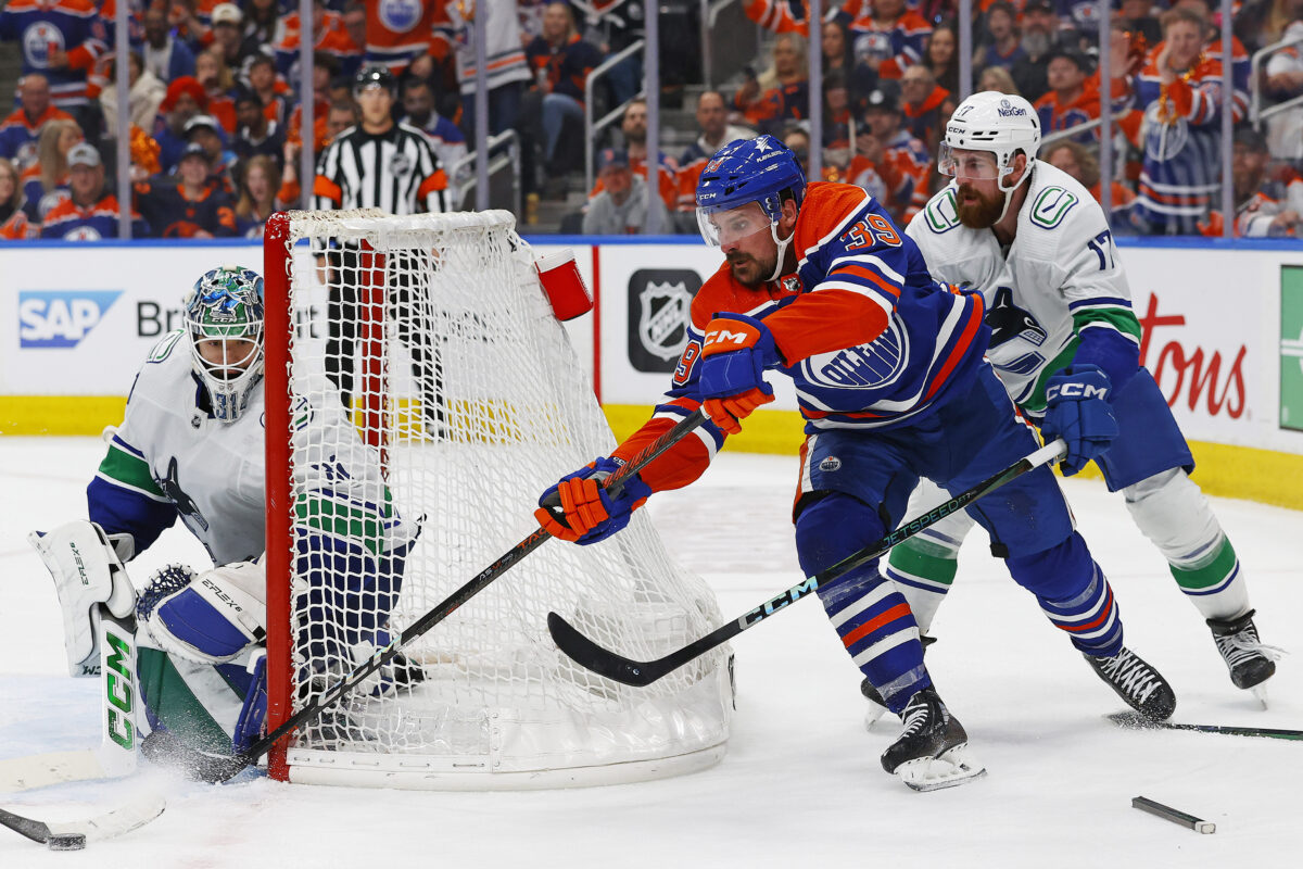 Edmonton Oilers at Vancouver Canucks Game 7 odds, picks and predictions