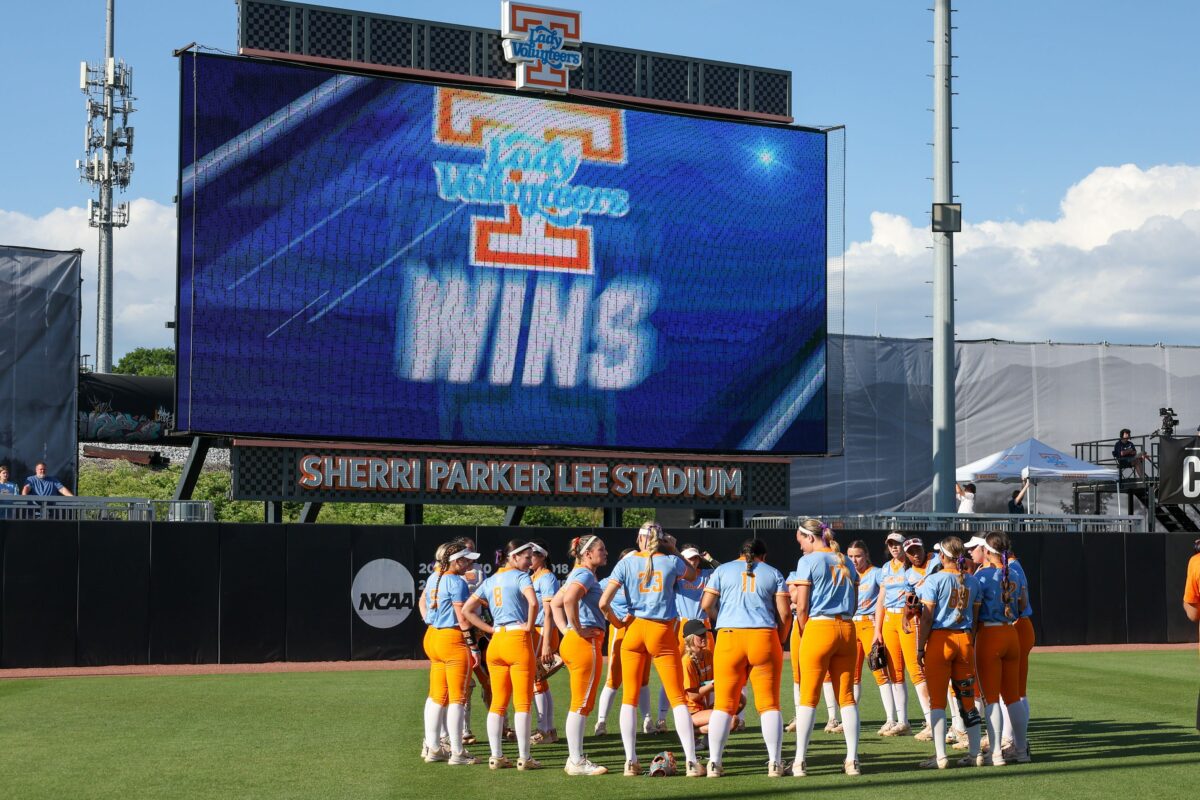 Lady Vols shut out Virginia to win Knoxville Regional