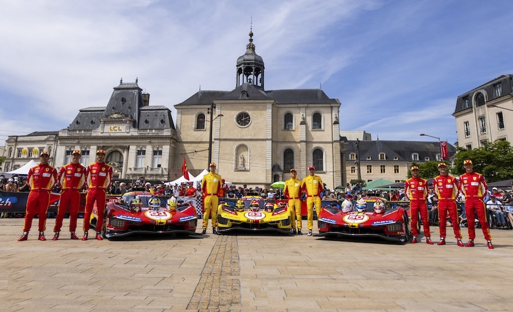 Ferrari and Porsche play to the crowd on Day 2 of Le Mans Scrutineering