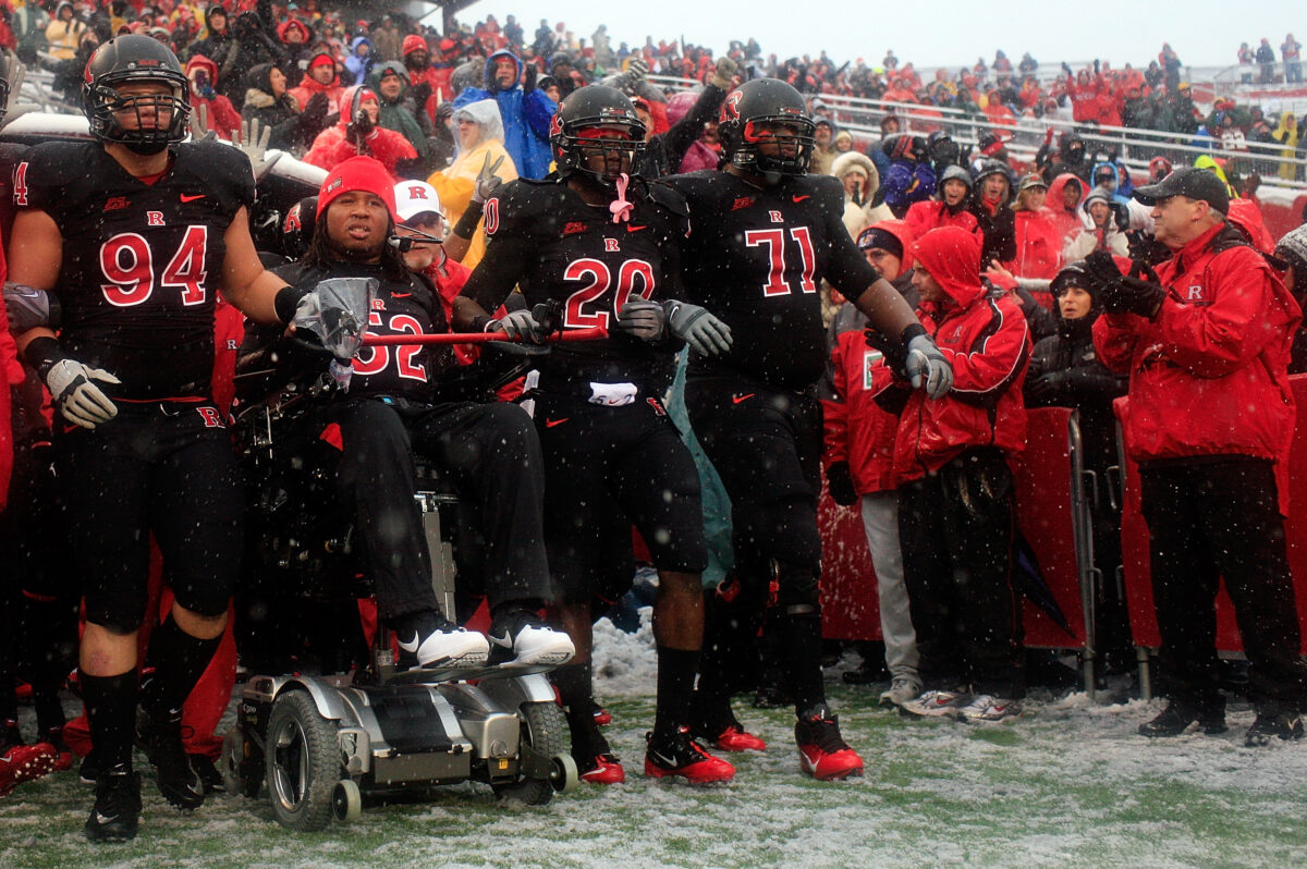 Eric LeGrand makes a Rutgers basketball bet with Barstool Sports’ ‘Frank The Tank’