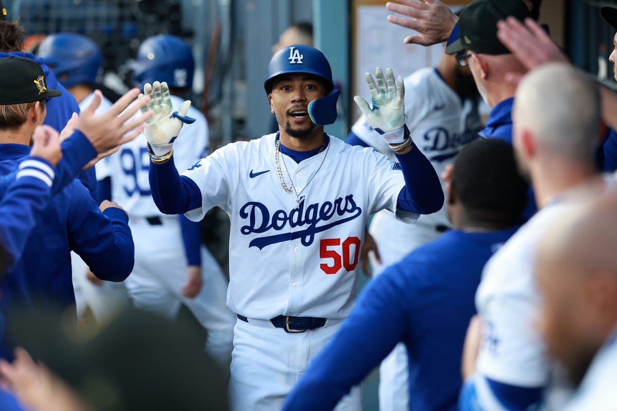 Texas Rangers at Los Angeles Dodgers odds, picks and predictions