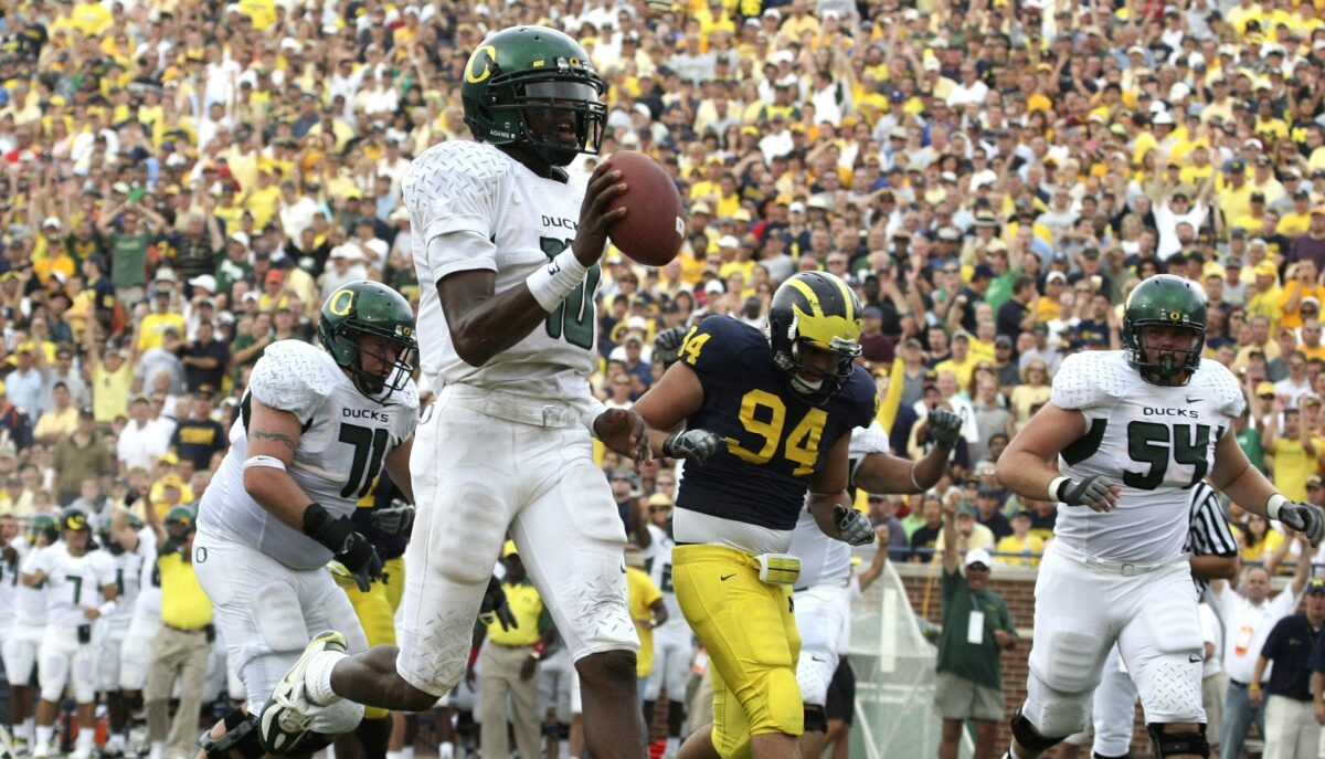 Oregon Ducks named one of most influential teams in history of college football