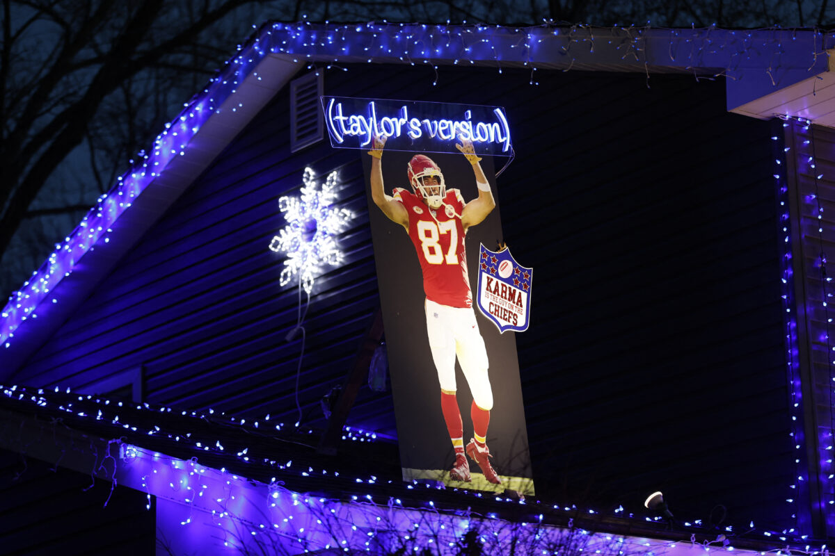 Hallmark Channel is actually making a Chiefs-themed Christmas movie
