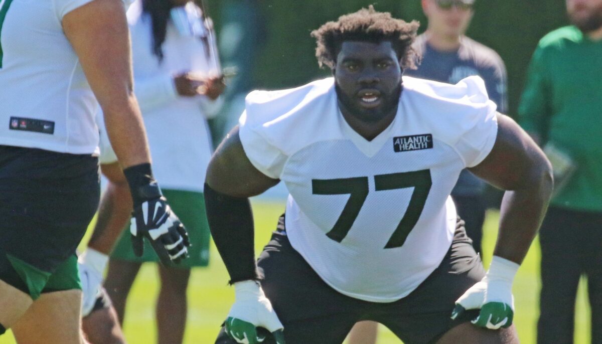 Lane Johnson confirms Mekhi Becton is getting reps at offensive guard
