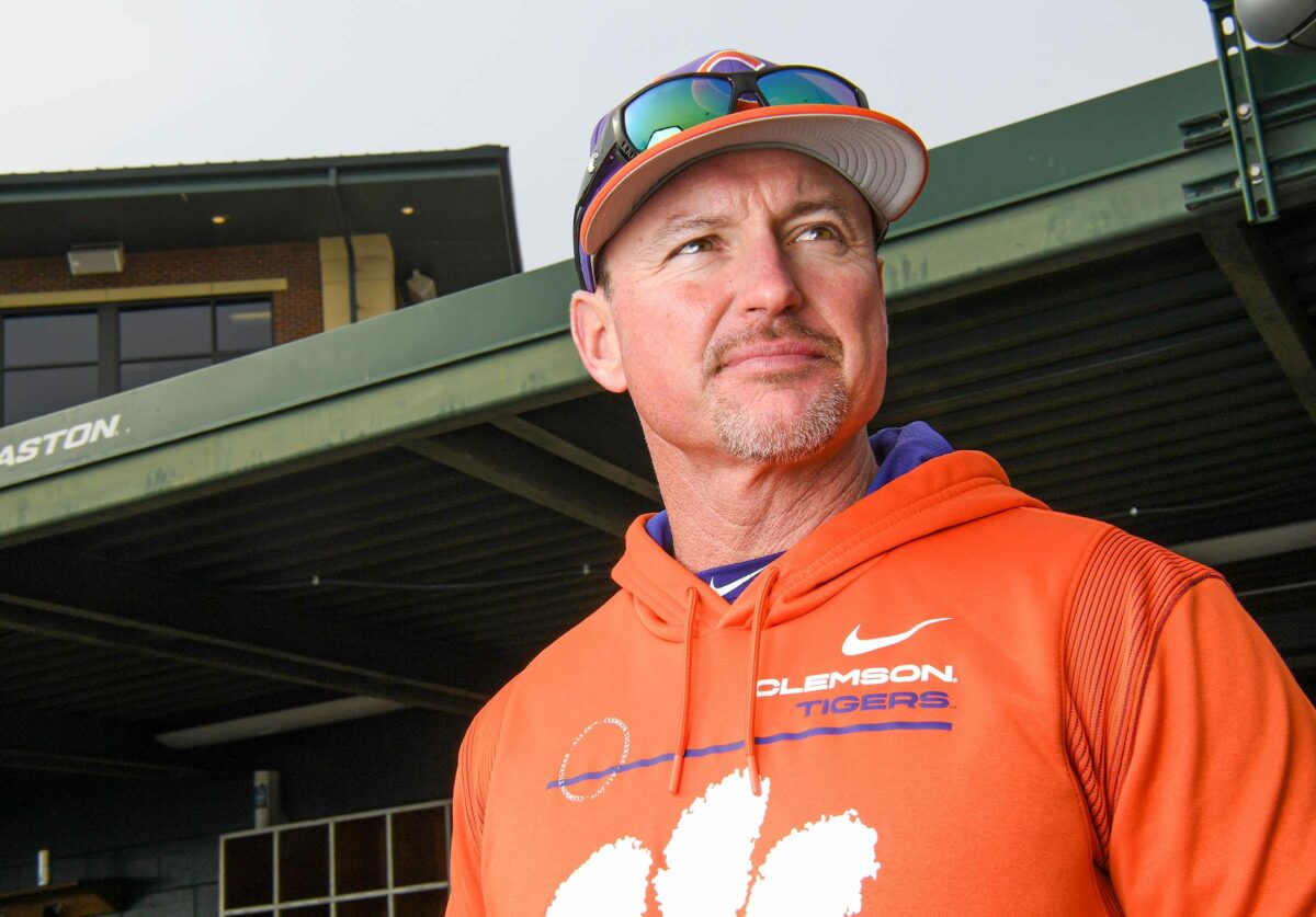 South Carolina fires head coach, former Clemson coach Monte Lee takes over as interim