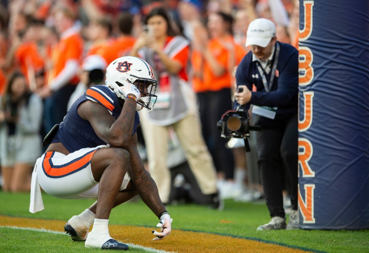 Lindy’s Sports shares strengths, potential problem areas with Auburn football in 2024