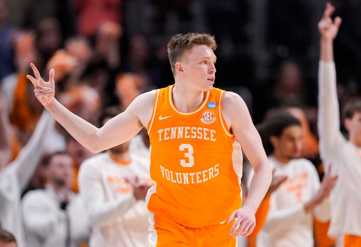 How would Tennessee wing Dalton Knecht fit next to the San Antonio Spurs’ Victor Wembanyama?
