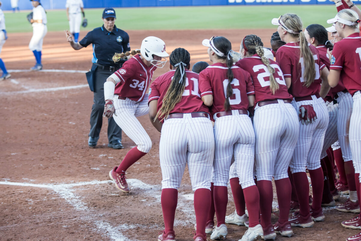 Alabama softball to take on SEC rival Florida in WCWS elimination game on Sunday