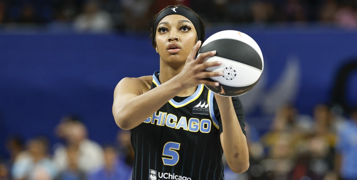 Connecticut Sun at Chicago Sky odds, picks and predictions