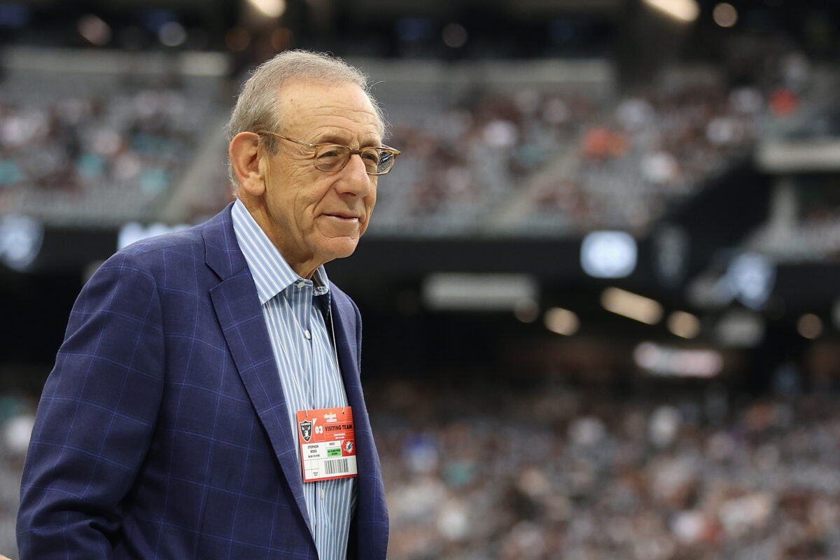 Stephen Ross ‘really believes in’ people he hired, says Mike McDaniel