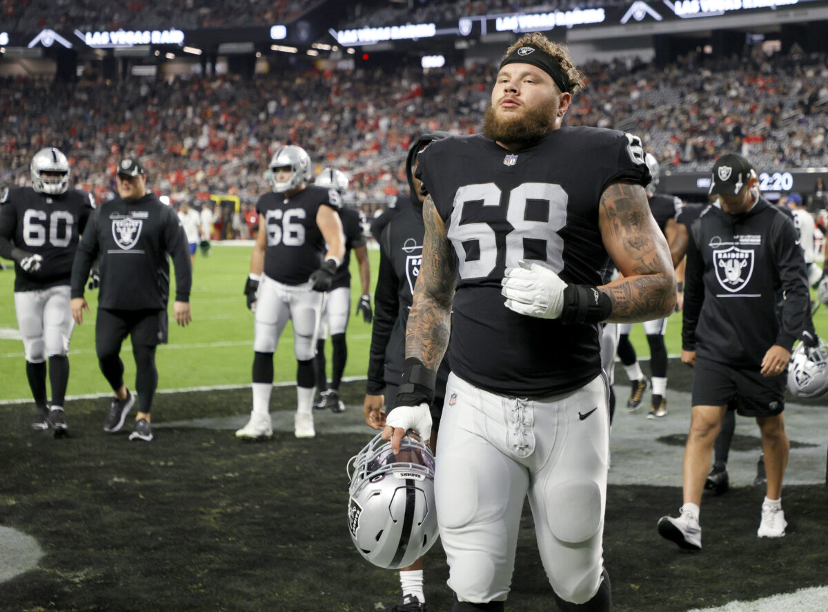 Is Andre James playing this week? Injury updates for Raiders center