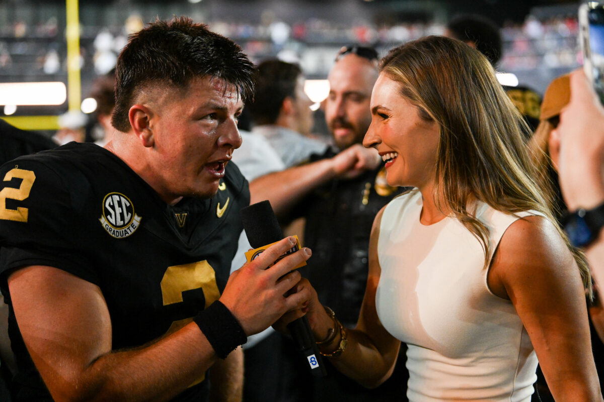 Who are the TV announcers for Texas vs. Vanderbilt?