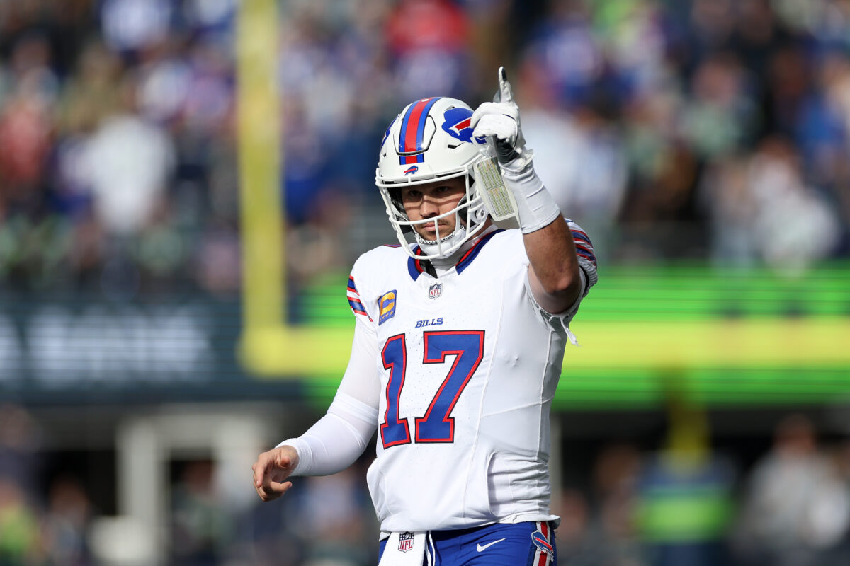 AFC East roundup: What happened in the division in Week 8