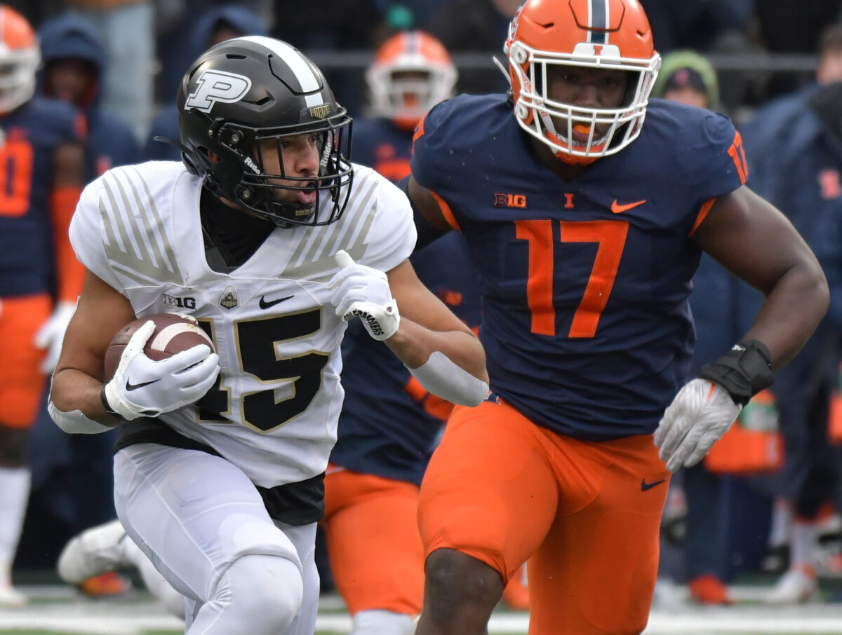 Previewing the Illinois defense ahead of Saturday’s game at Oregon