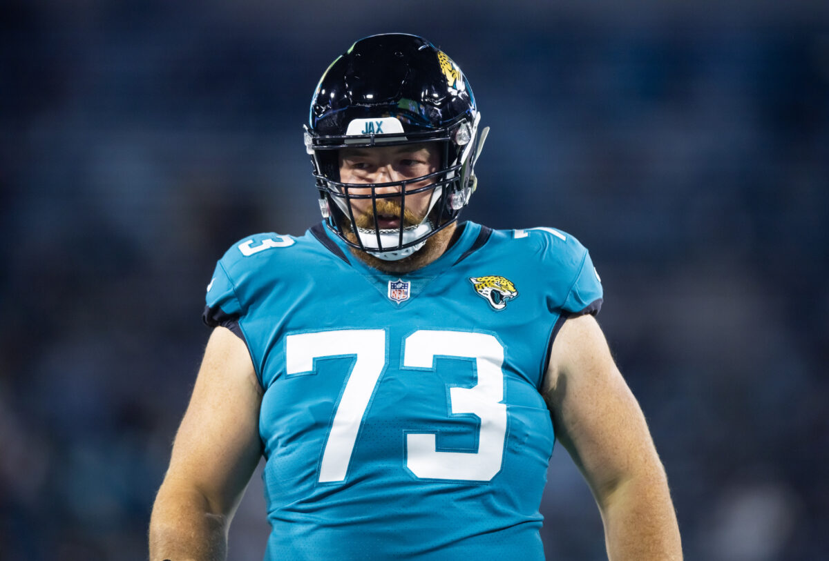 Jaguars sign OL to active roster, WR to practice squad