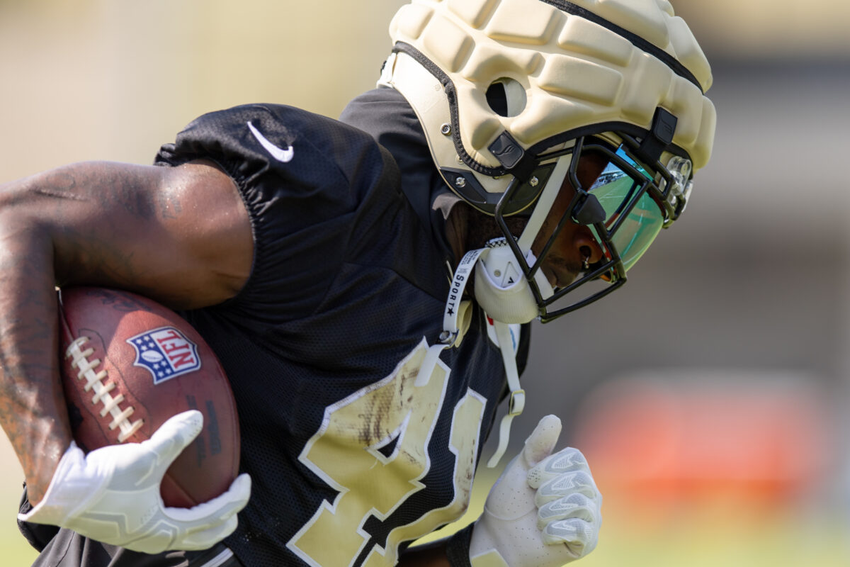 Alvin Kamara credits a secret superstar for managing recent injuries