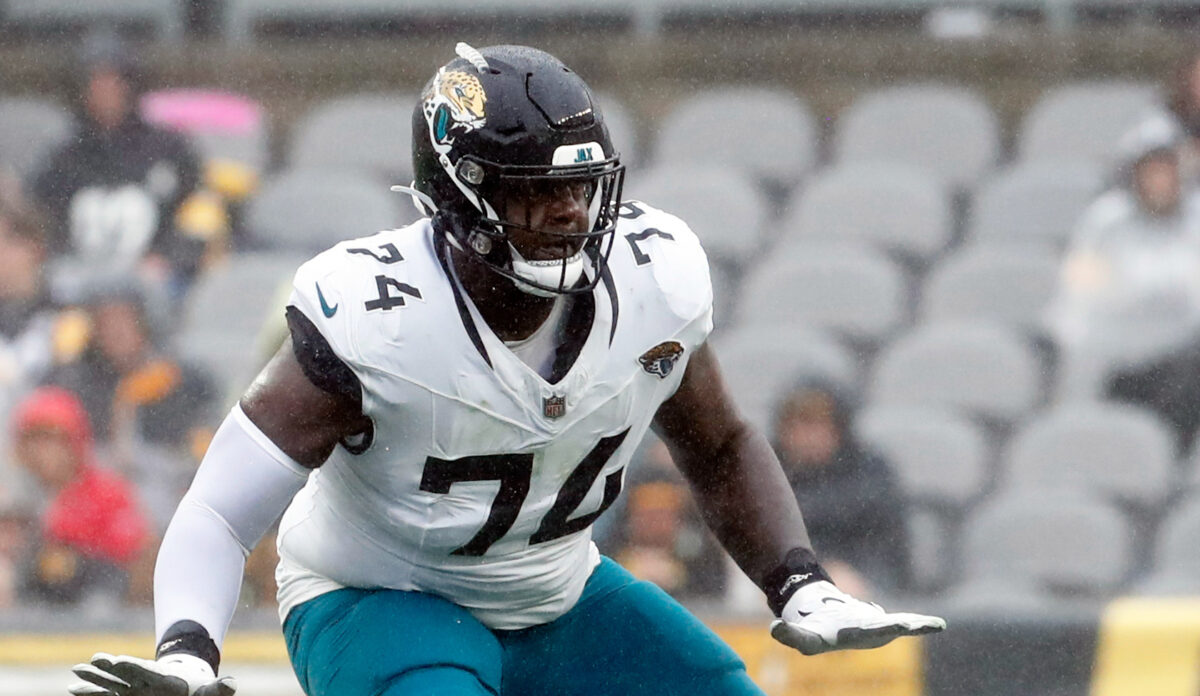 Report: Jaguars trading OT Cam Robinson to Vikings