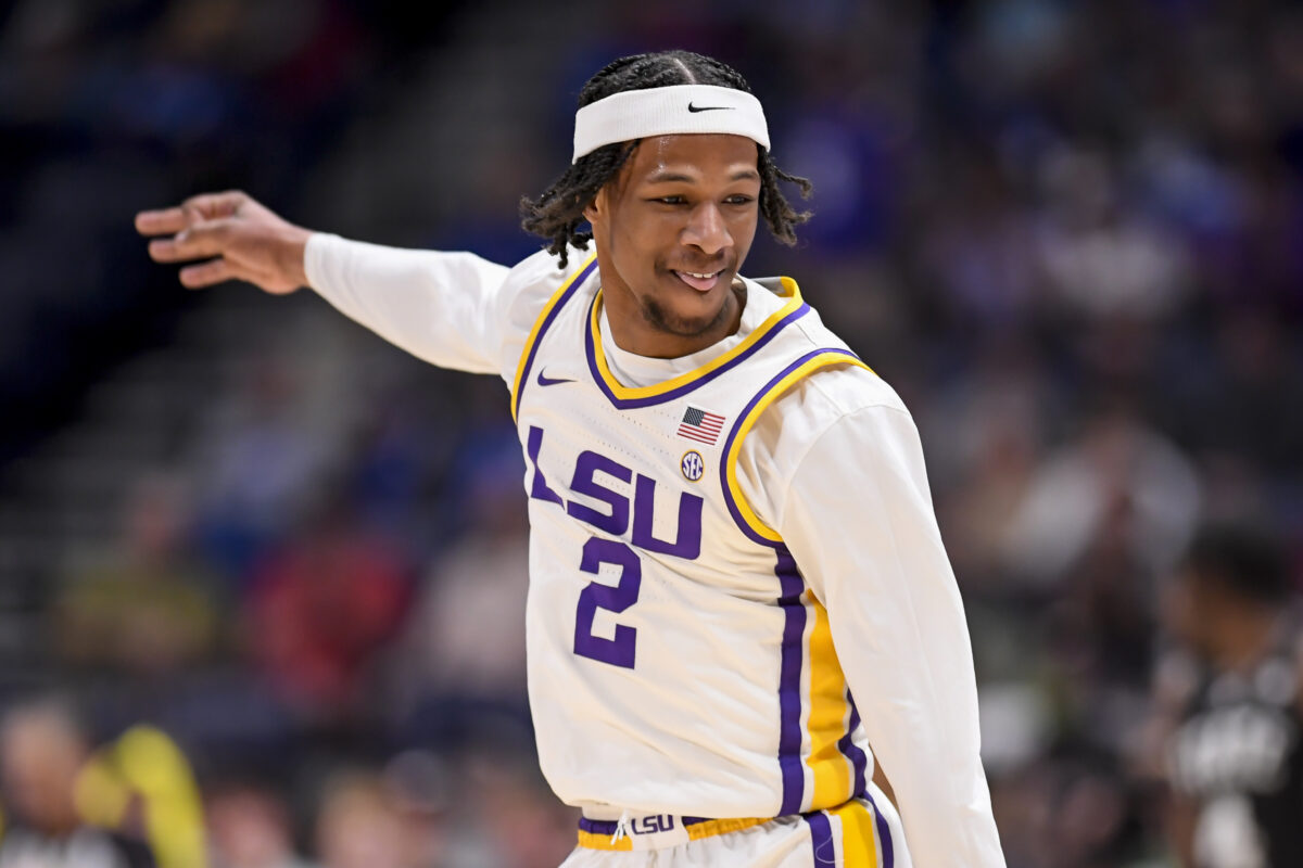 LSU men’s basketball rolls against Loyola (New Orleans) in exhibition win