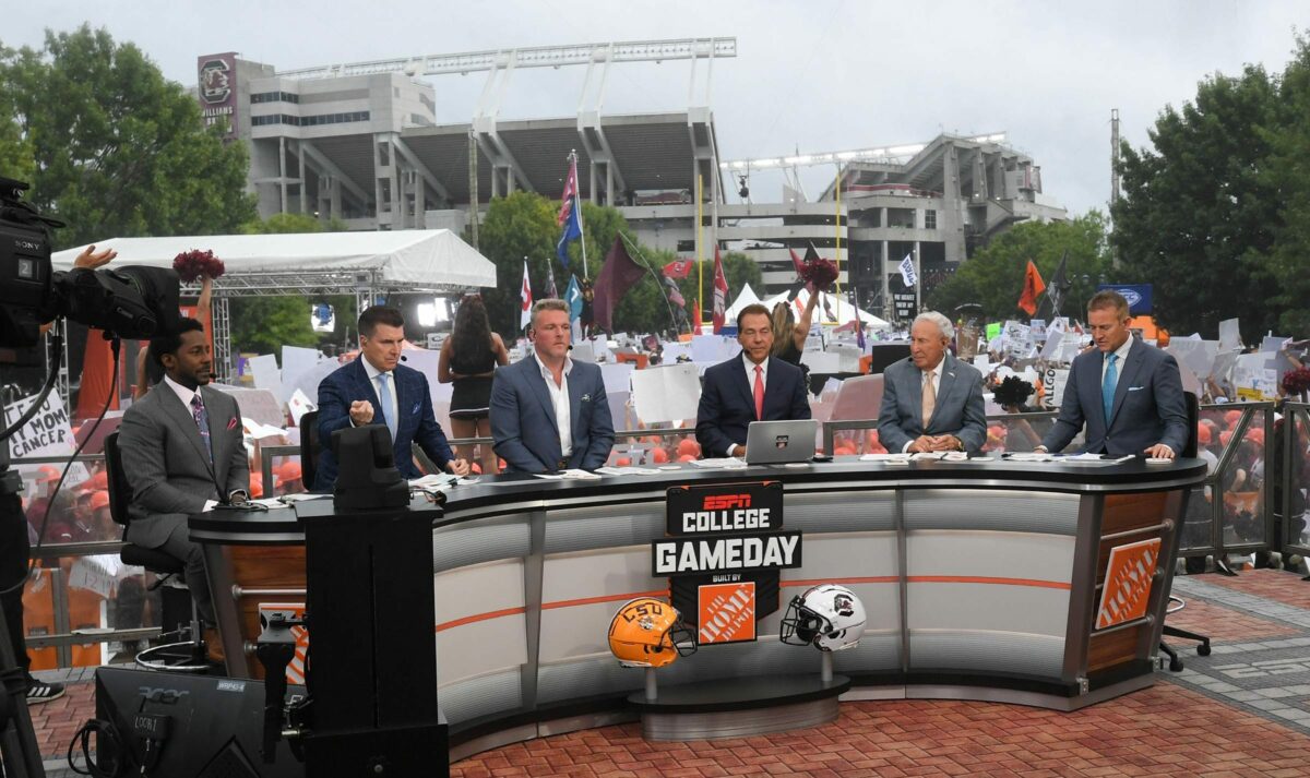 Where is ESPN College GameDay in Week 9?