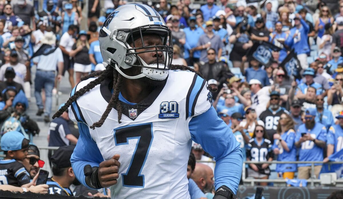 NFL insider expects Panthers OLB Jadeveon Clowney to draw trade interest