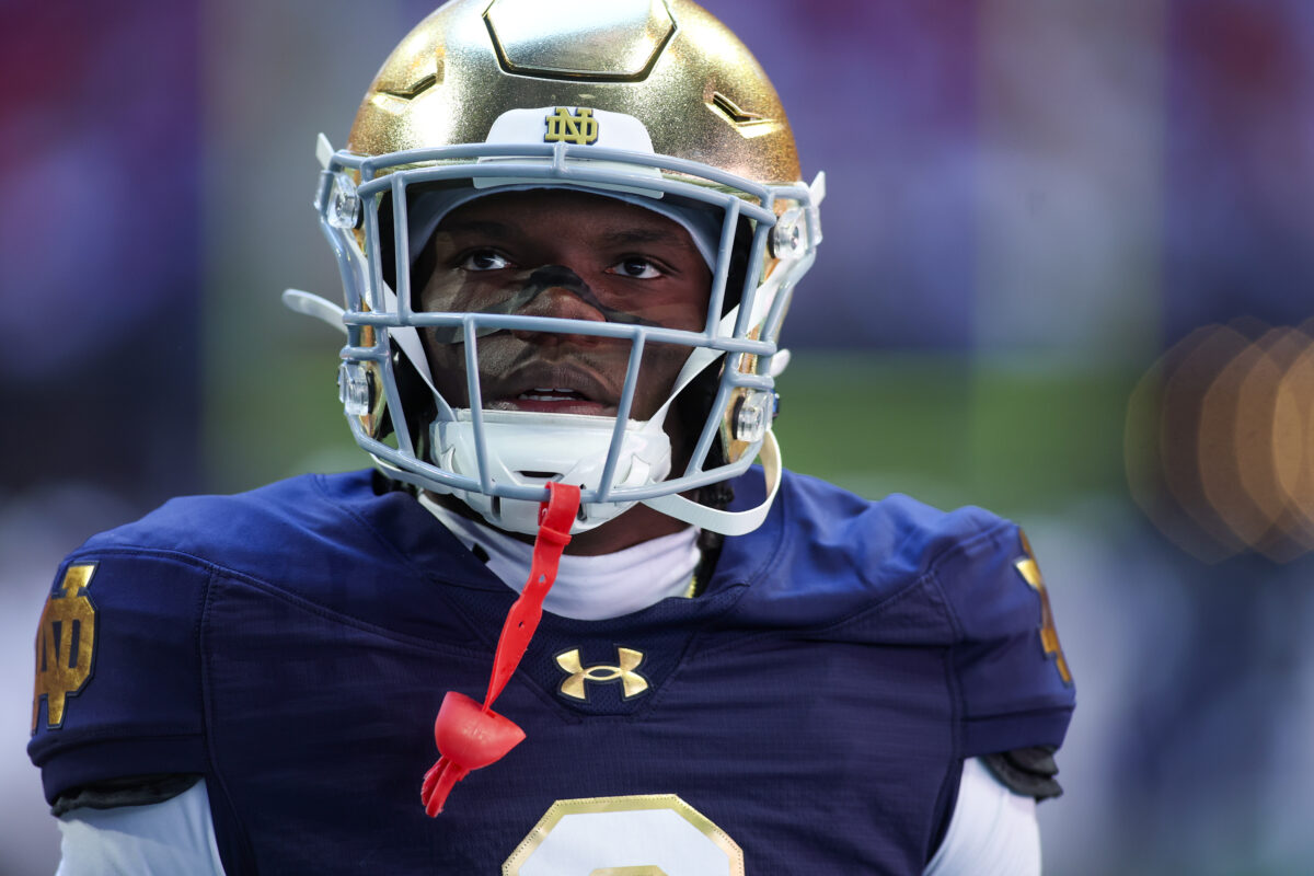 Notre Dame Week 9 highlight: Navy fumble scooped by Adon Shuler