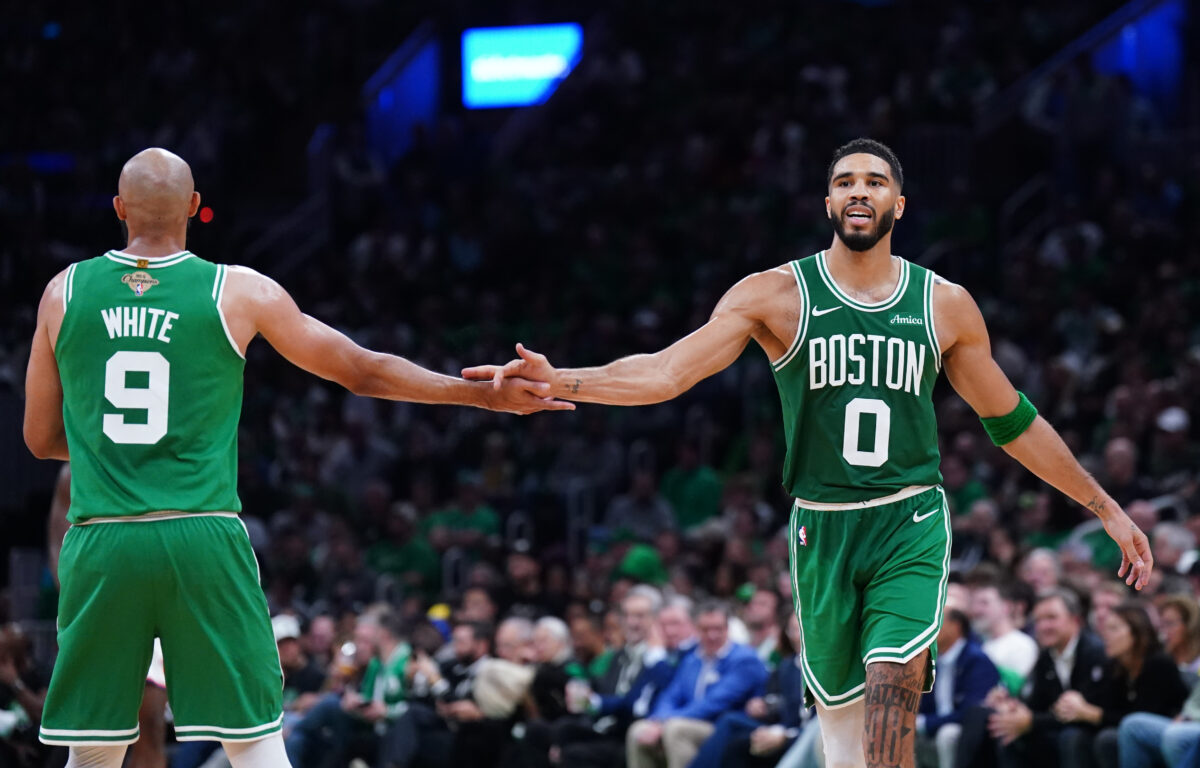 Jayson Tatum opens the NBA season with 37-point double-double for the Boston Celtics