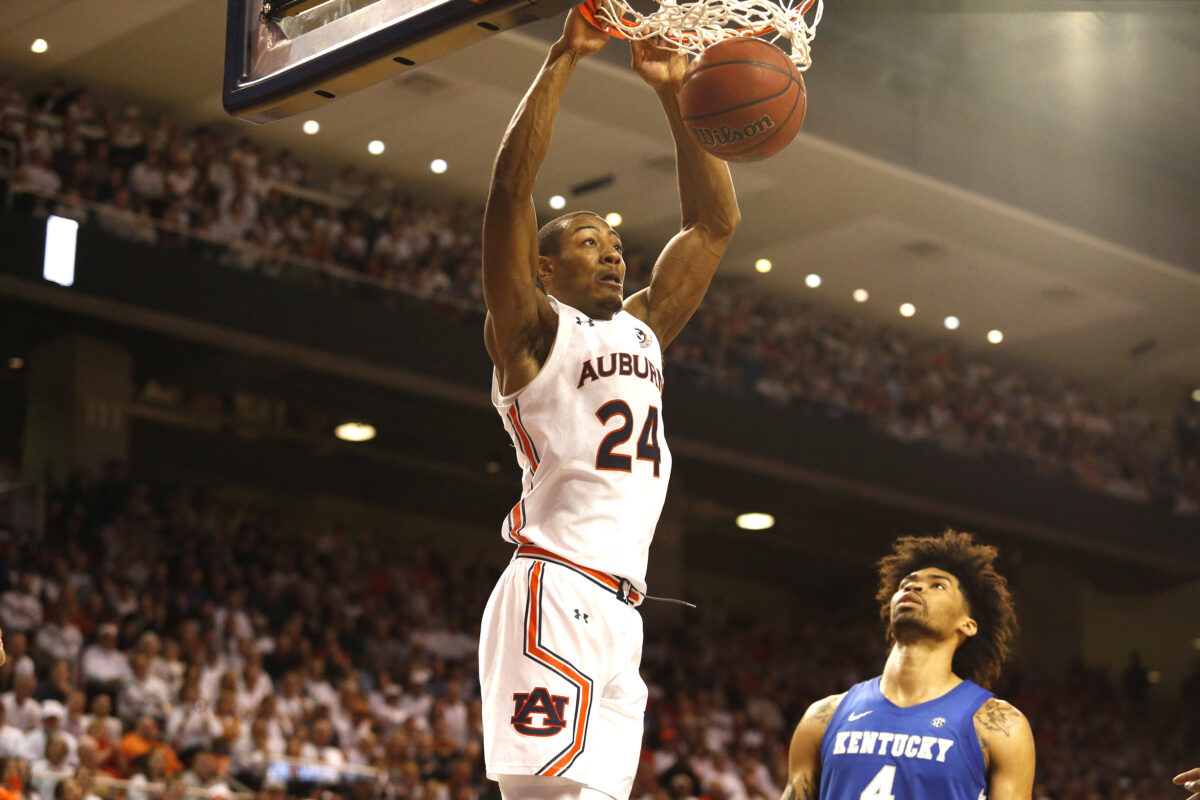 Anfernee McLemore signs to Pelicans G League Roster