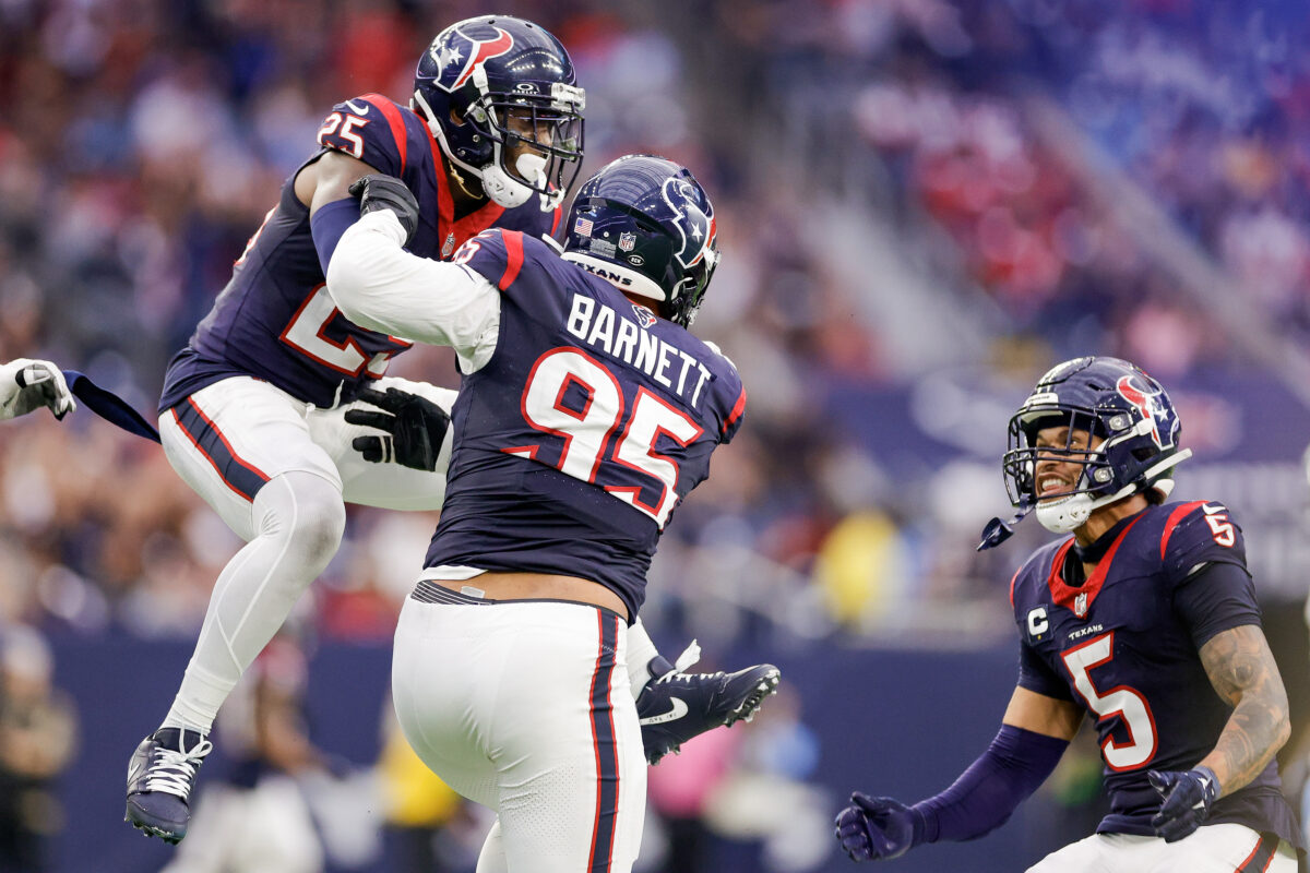 Cowboys fumble twice on one play as Texans wind up with scoop-and-score