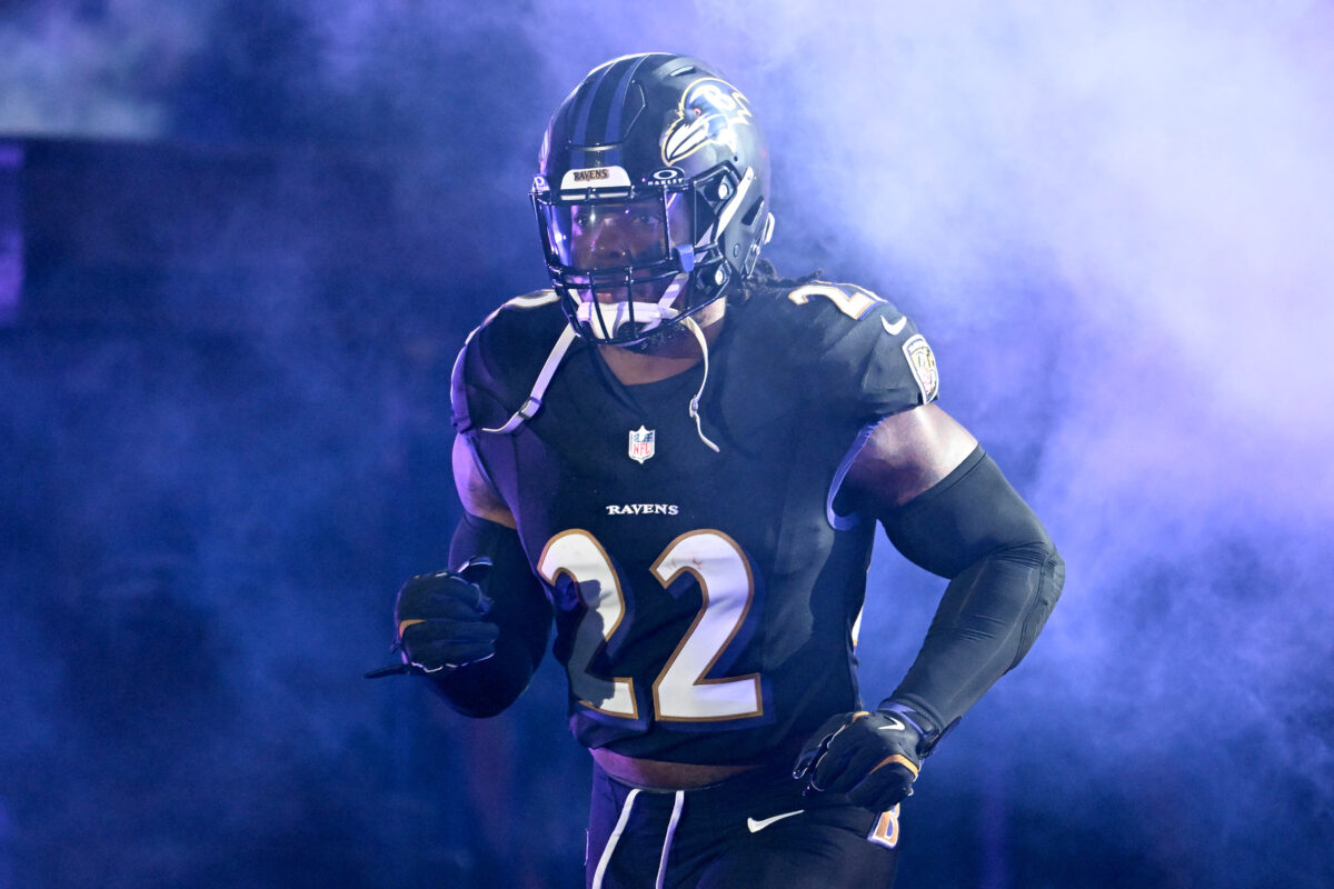 ESPN projects Ravens RB Derrick Henry to win NFL Offensive Player of the Year Award