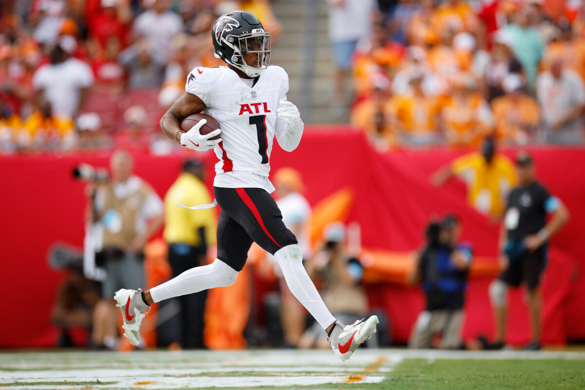 Falcons WR Darnell Mooney questionable to return vs. Broncos