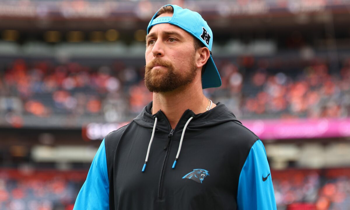 Is Adam Thielen playing today? Injury updates for the Panthers WR in Week 9