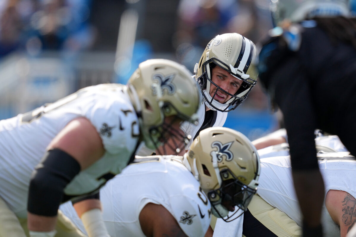 Derek Carr just tied an unfortunate Archie Manning record