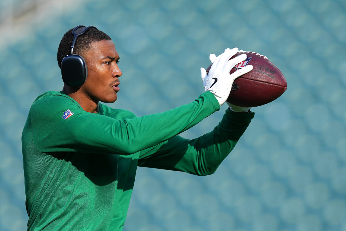 DeVonta Smith injury updates: Latest news on Eagles star WR