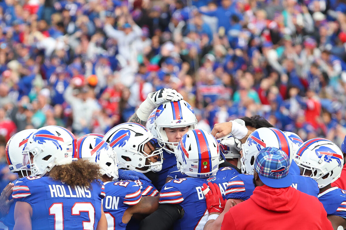 What Bills’ Josh Allen said after Tyler Bass hit 61-yard game-winner vs. Dolphins