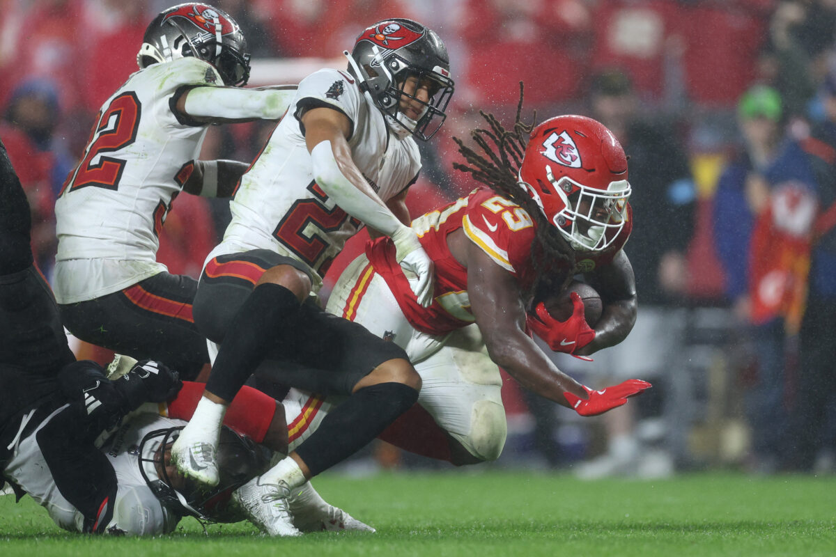 Chiefs vs. Buccaneers: Kareem Hunt scores game-winning touchdown in overtime