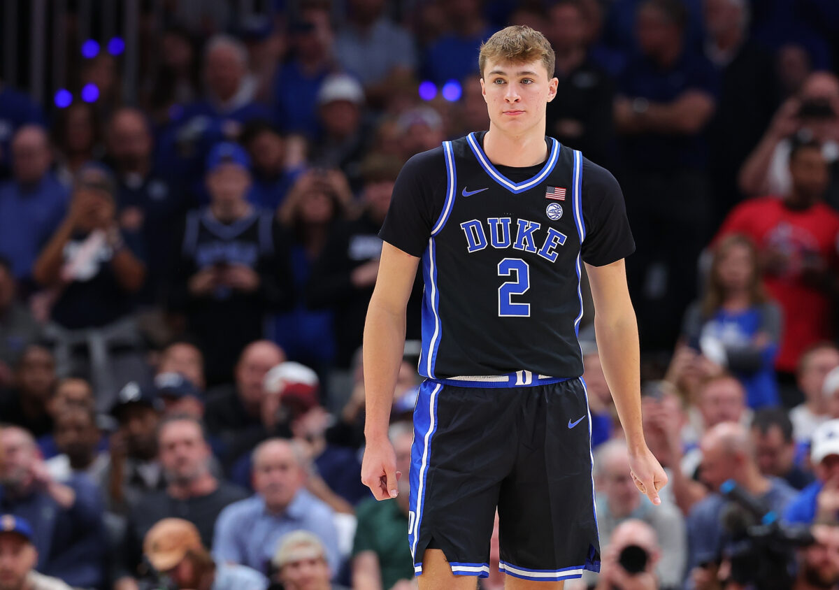 Duke basketball coach Jon Scheyer still wants the ball in Cooper Flagg’s hands at the end