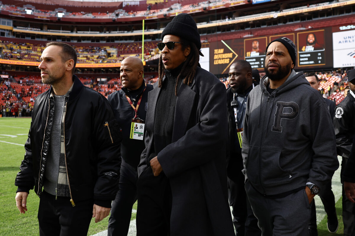 Jay-Z, Joe Gibbs take in Cowboys-Commanders NFC East clash