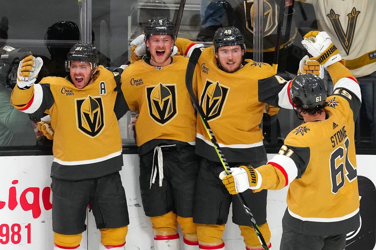 Vegas Golden Knights at Seattle Kraken odds, picks and predictions