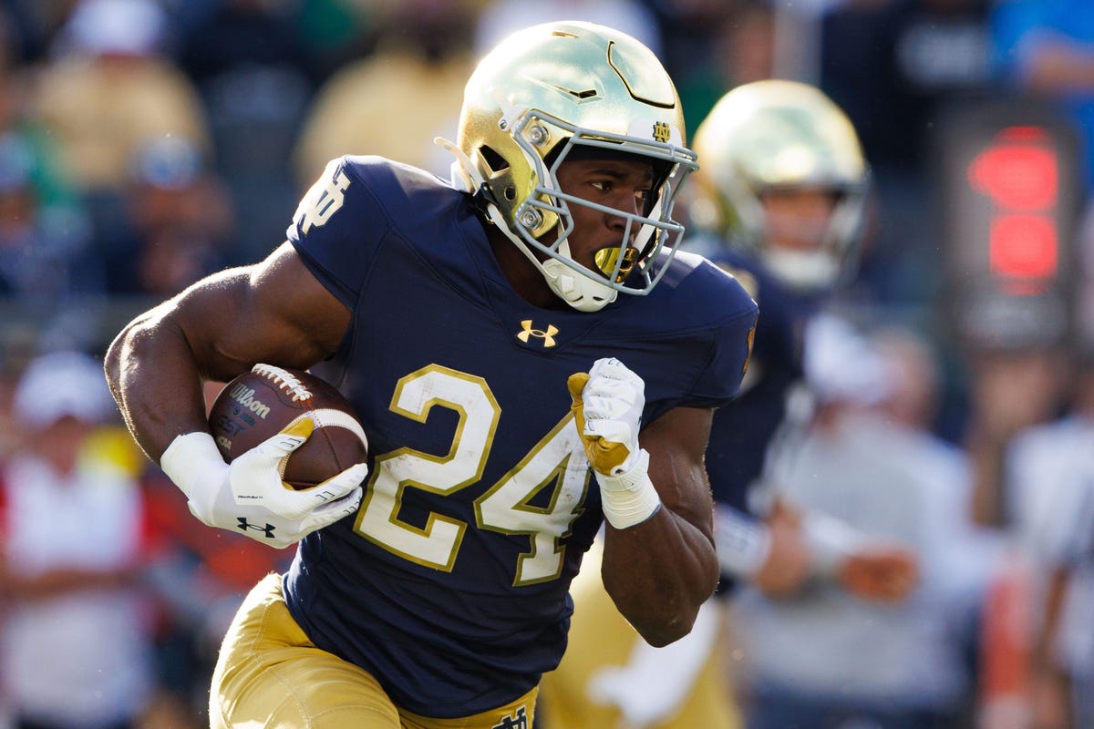 Notre Dame Week 11 highlight — Jadarian Price toes it in