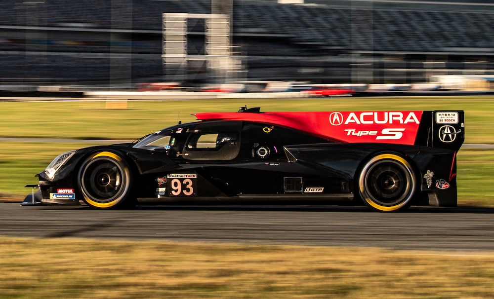 Yelloly leads Saturday daylight runs at Daytona for Acura Meyer Shank Racing