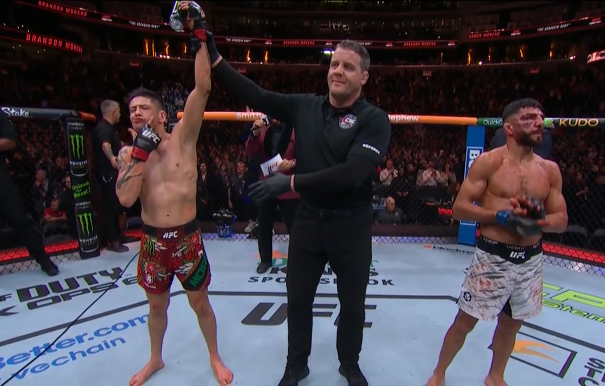 UFC Fight Night 246 results: Brandon Moreno styles on Amir Albazi in stellar shutout performance