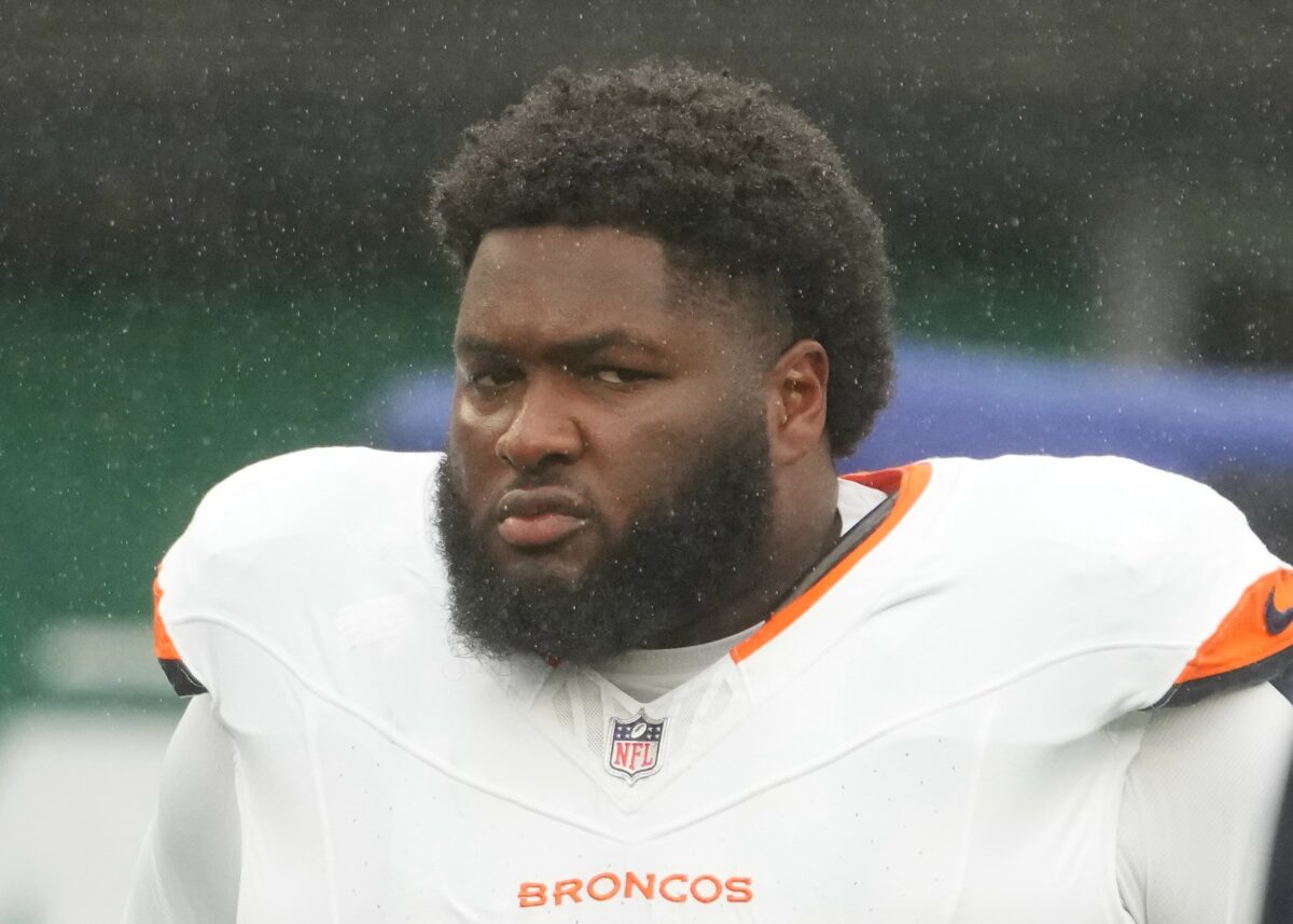 Report: Broncos won’t deal D.J. Jones ahead of NFL trade deadline