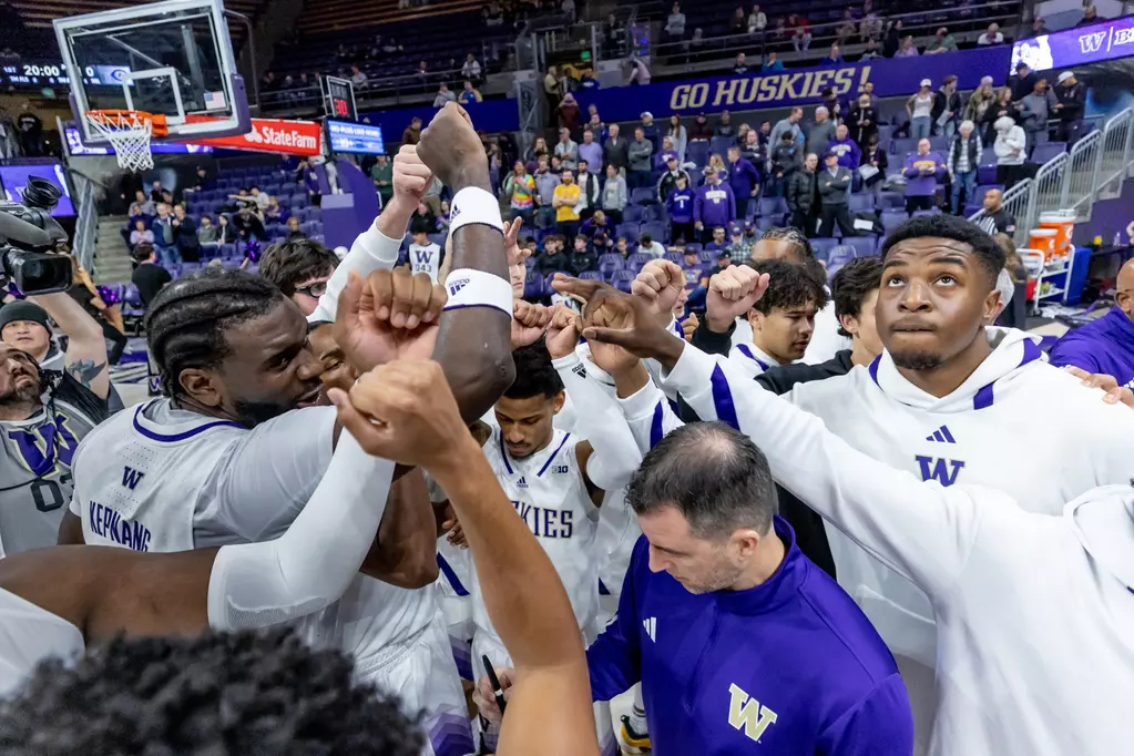 Washington needed strong second half to beat Division II Seattle Pacific 77-62