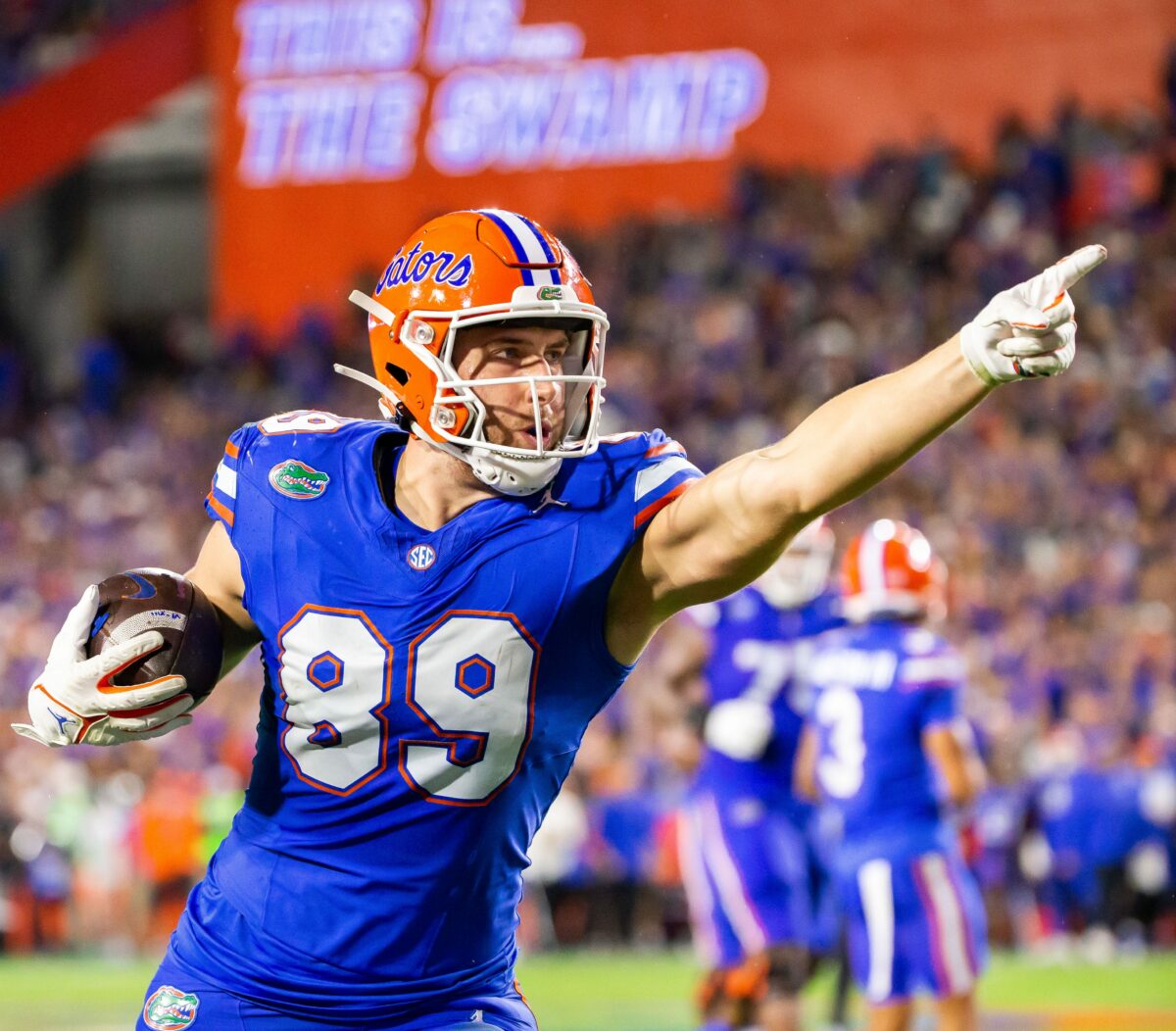 Florida TE Hayden Hansen talks injuries, Texas and team mentality