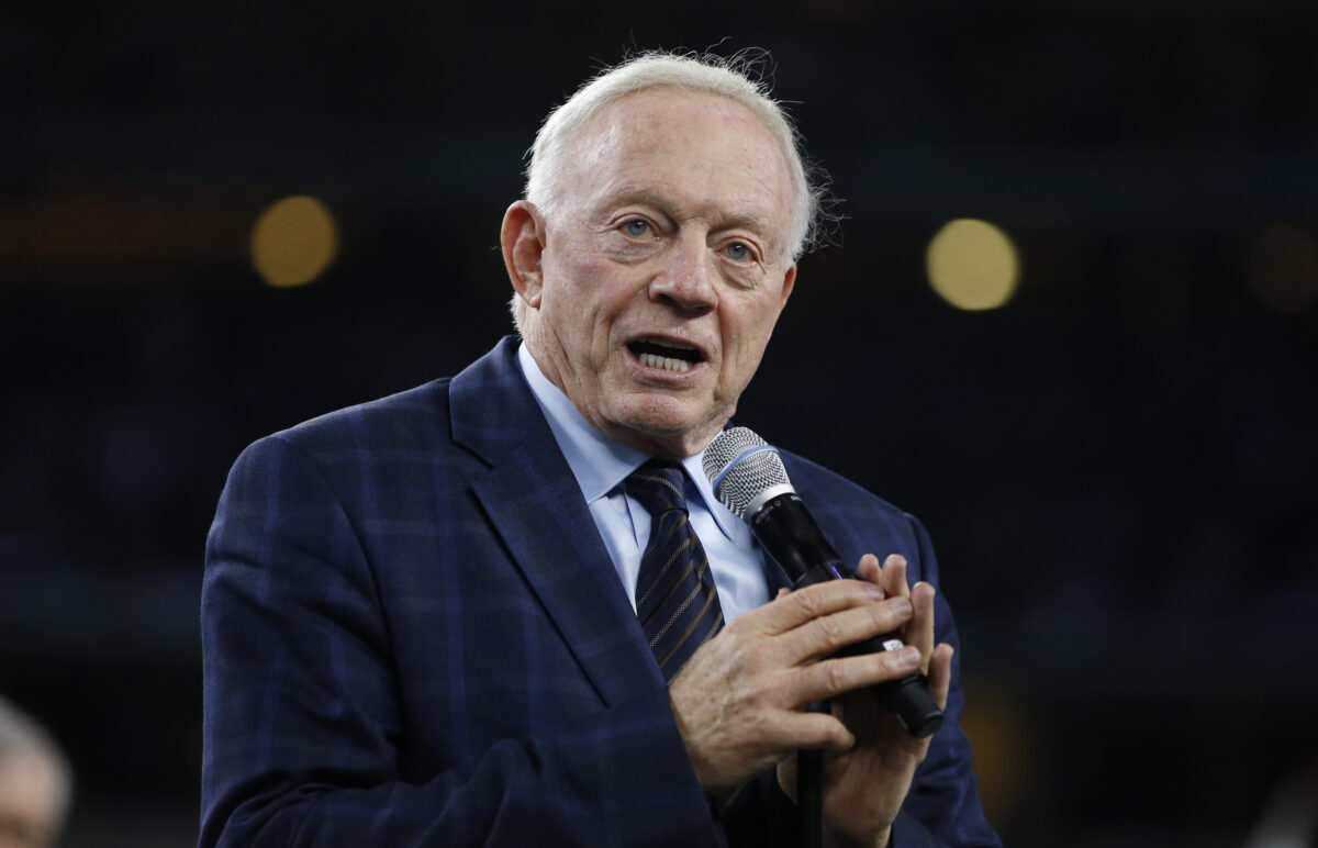 Jerry Jones won’t admit it is curtains at AT&T Stadium