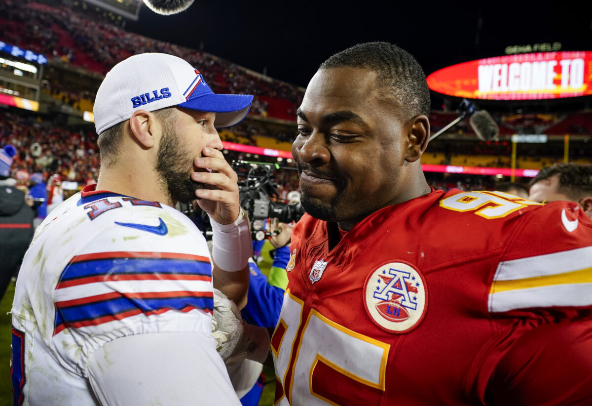 Chiefs’ All-Pro defender Chris Jones loves Buffalo for the food (video)